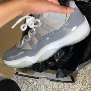 Low too cool greys size 8.5